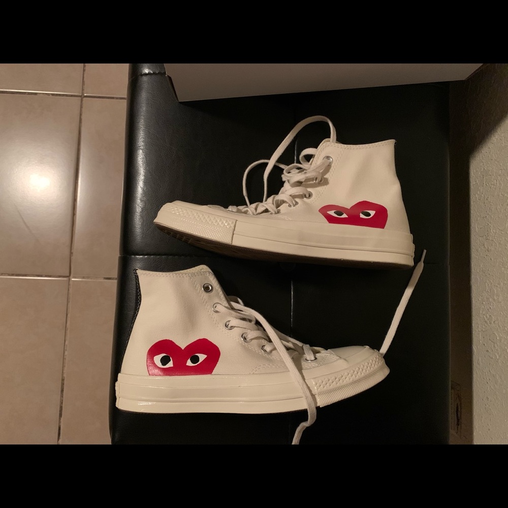 Comme Des Garçon white heart Converse